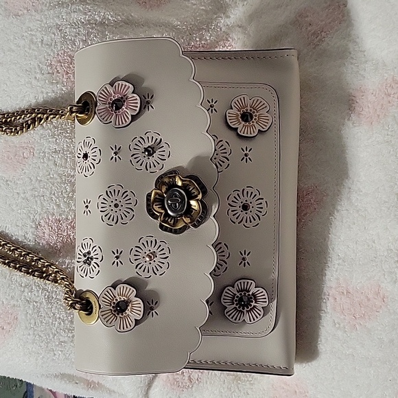 Coach Parker Cut Out Tea Rose Purse - Picture 10 of 10